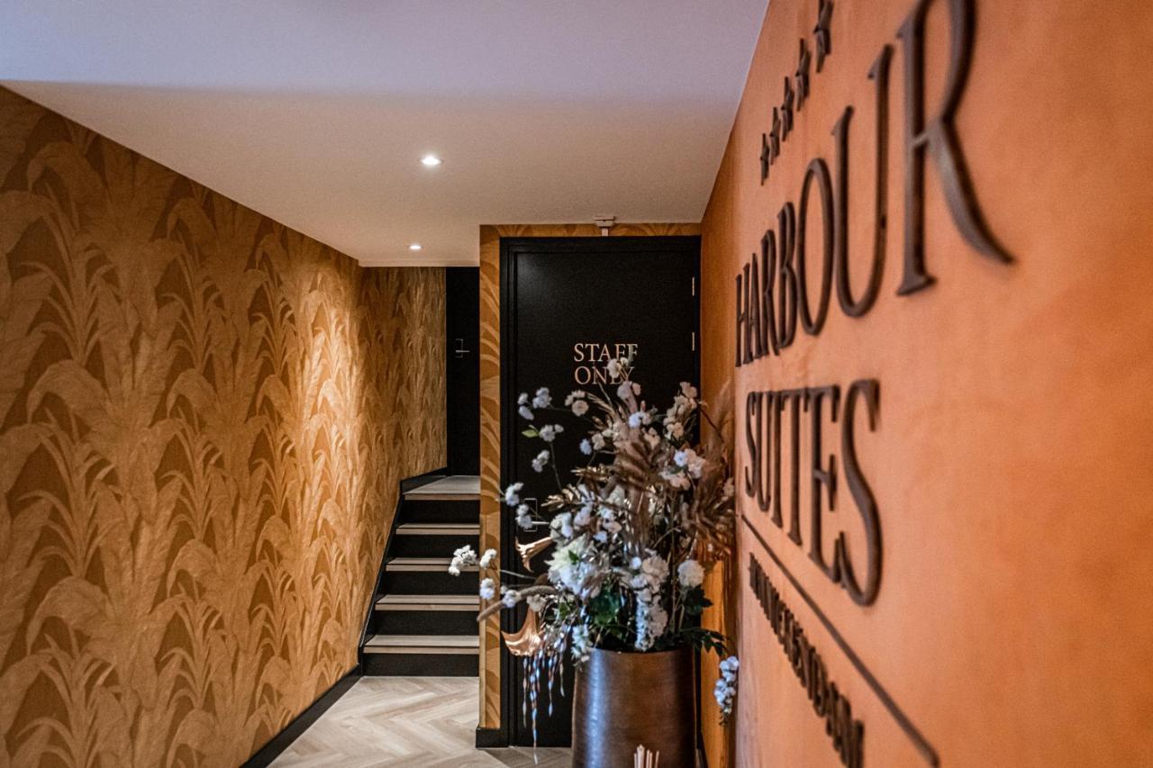 Harbour Suites Boutique Hotel Монникендам Экстерьер фото